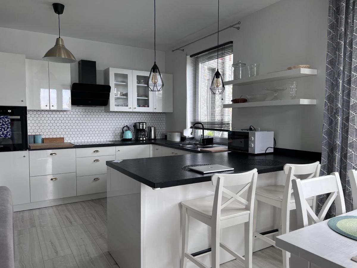 Apartament Z Tarasem Na Osiedlu Rakownica Jelenia Góra Екстериор снимка